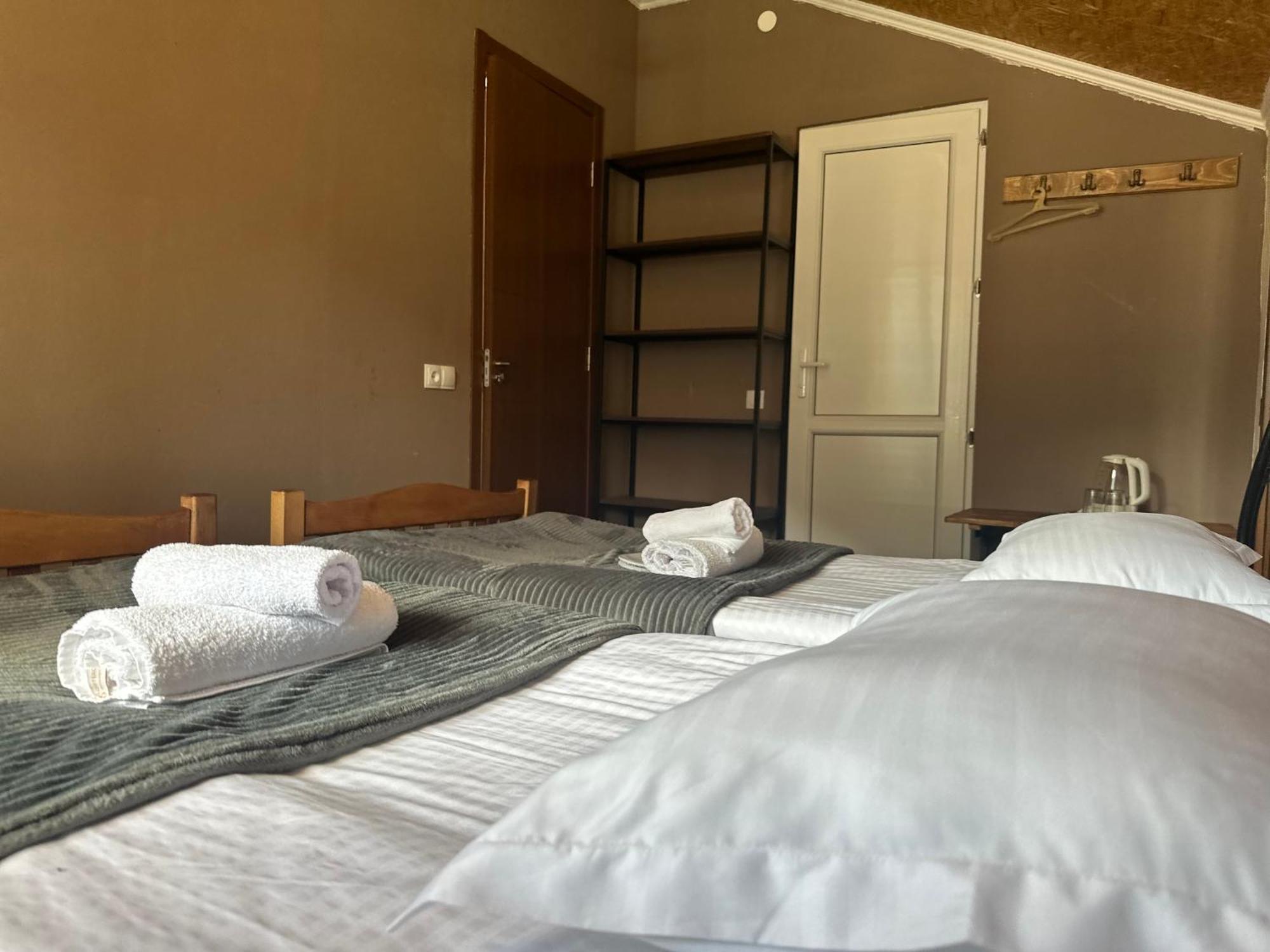 Hotel Dari Kazbegi Kültér fotó